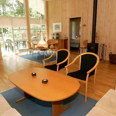 Four-bedroom Holiday In 2 Vakantiehuis *