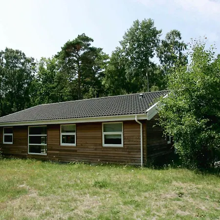Four-bedroom Holiday In 2 Vakantiehuis