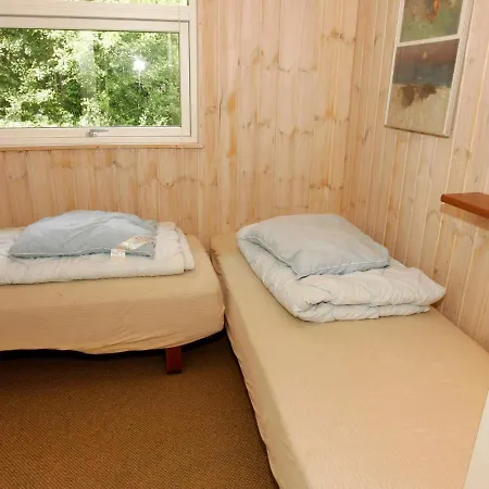 Four-bedroom Holiday In 2 * Hasle