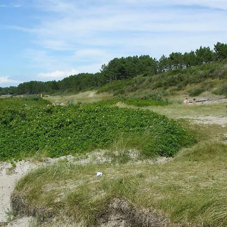 Four-bedroom Holiday In 2 Vakantiehuis *